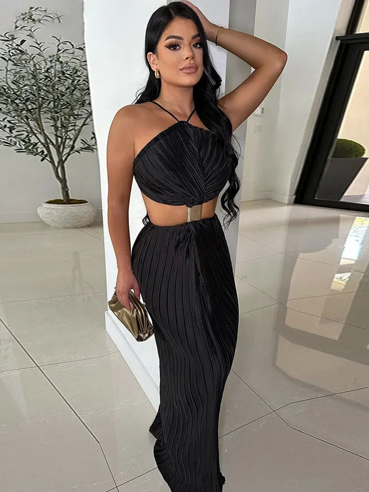 Robe Satin Plissée noir chez ma-robe-plissee.com