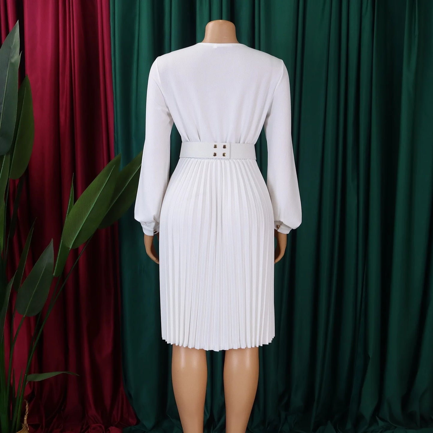 Robe Blanche Plissée chez My Store