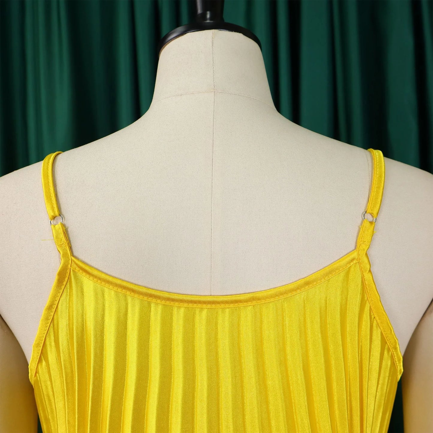 Robe Plissée Soleil chez My Store