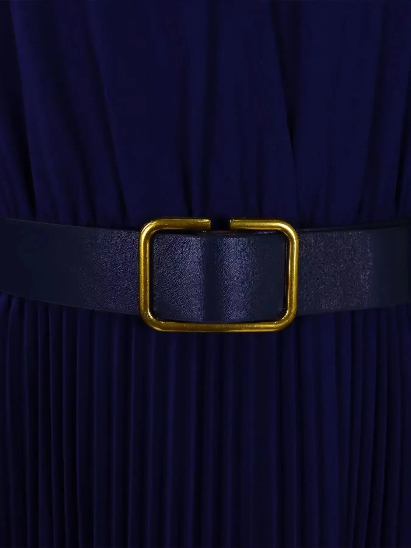 Robe Longue Plissée Bleu Marine chez My Store