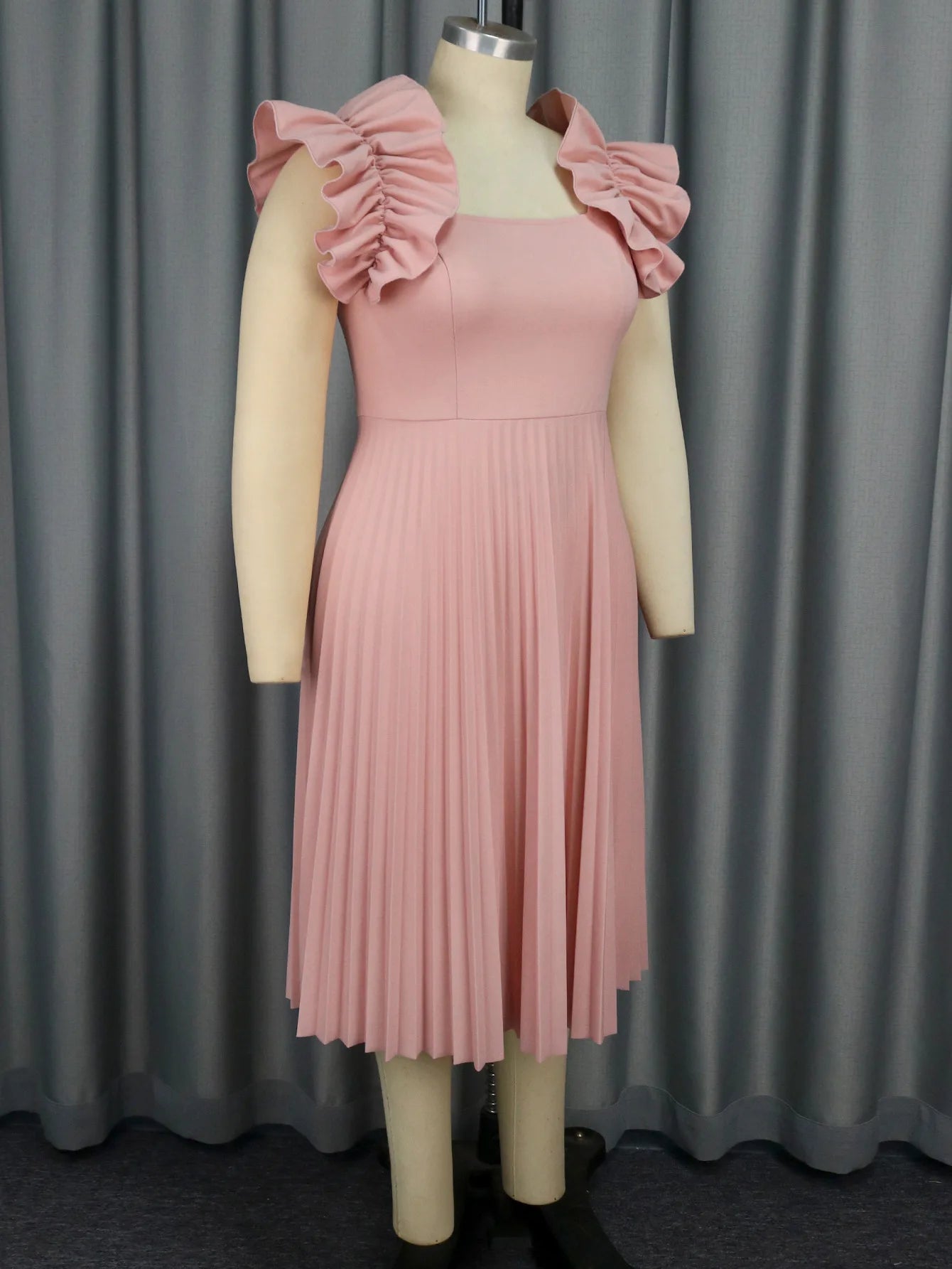 Robe Plissée Rose chez My Store